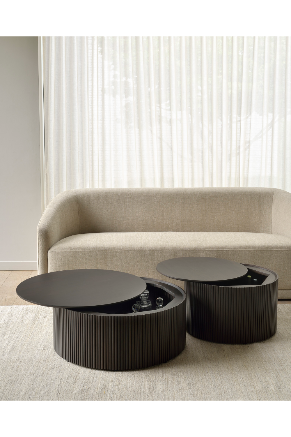   Round Storage Coffee Table | Oroa.com