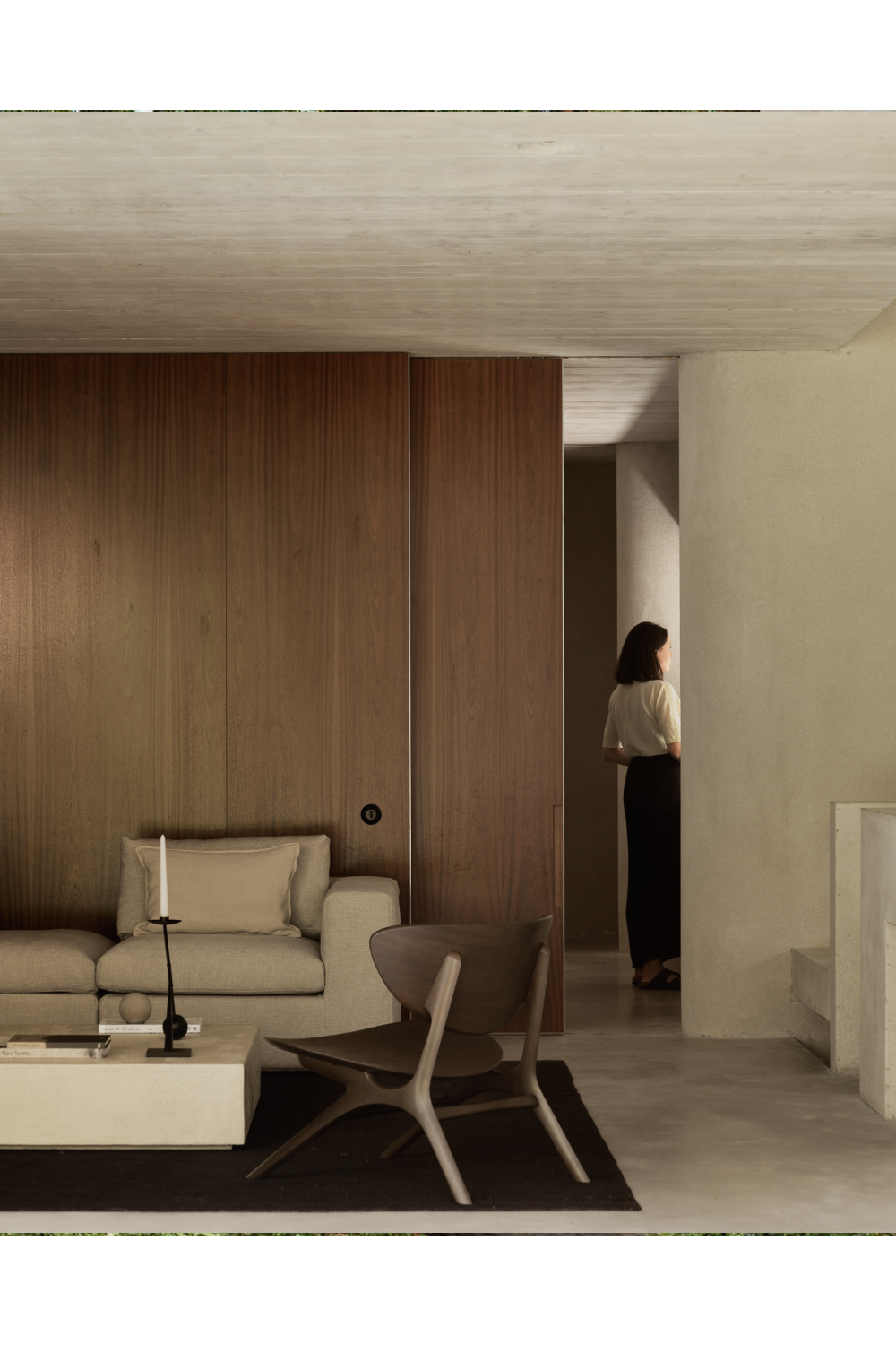  Mahogany Curved Lounge Chair | Oroa.com