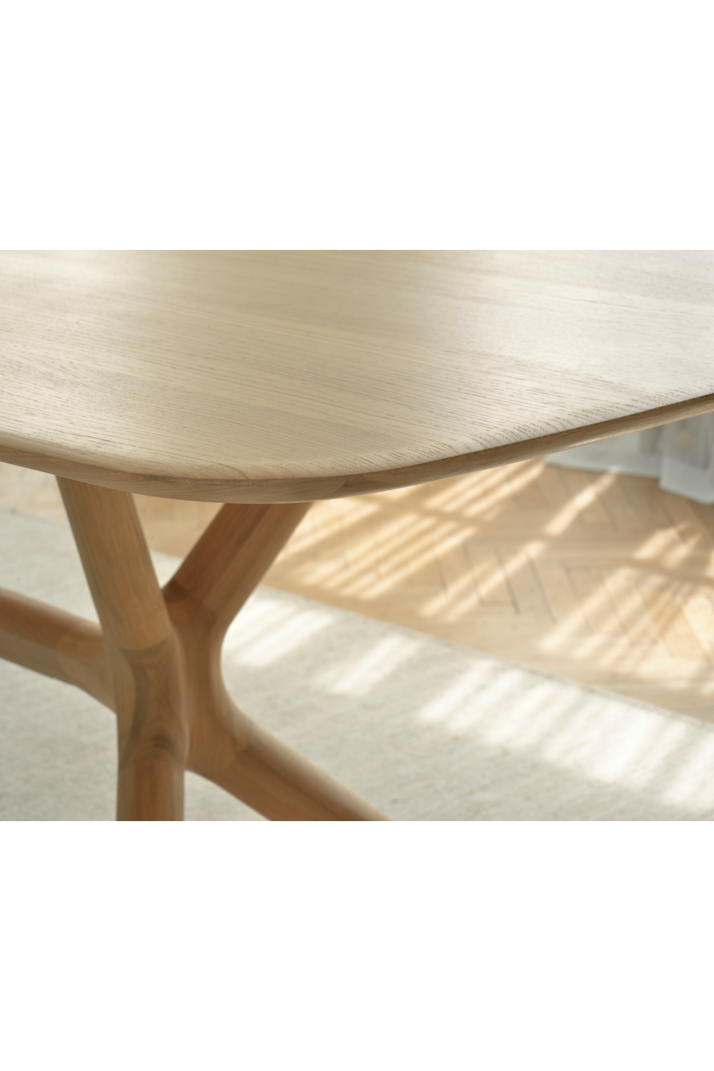  Cross Leg Oak Dining Table | Oroa.com