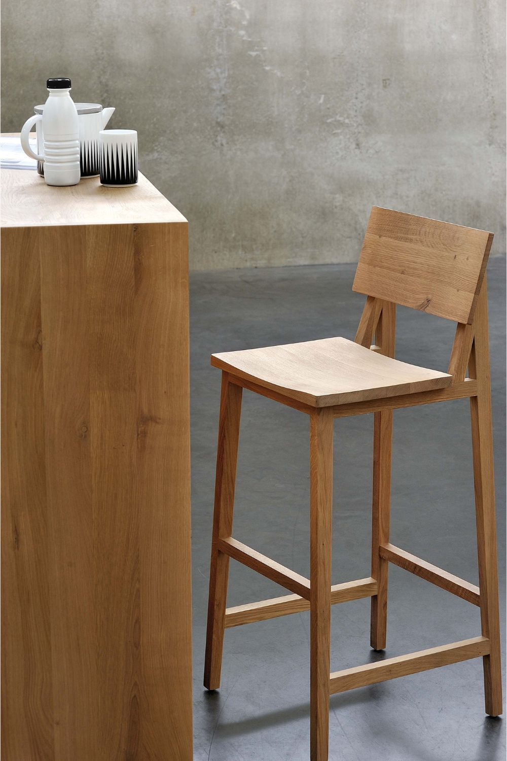  Oak Bar Stool | Oroa.com
