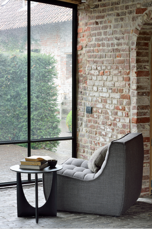   Modern Varnished Side Table | Oroa.com