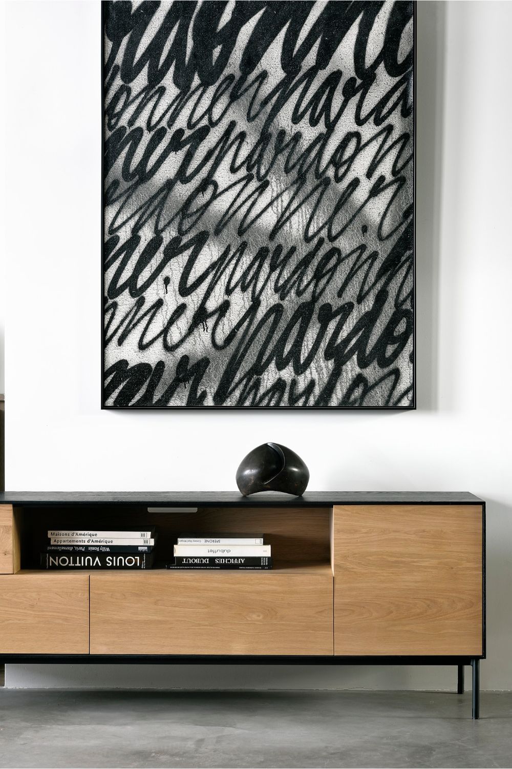   Varnished Oak Media Unit | Oroa.com