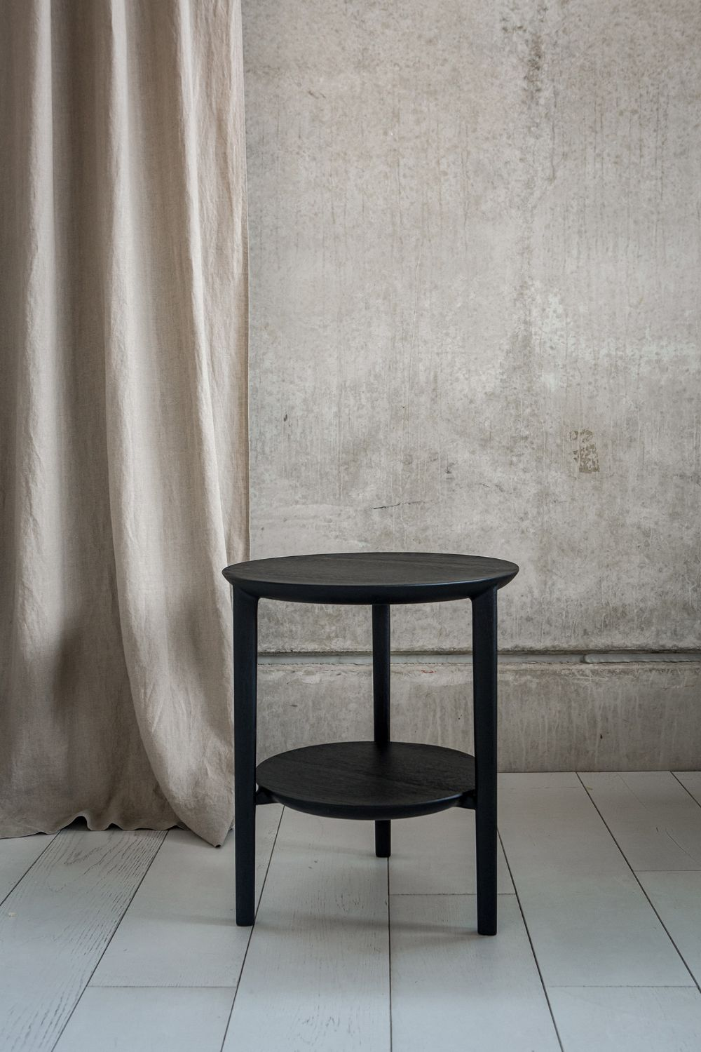   Circular Tiered Black Oak Side Table | Oroa.com