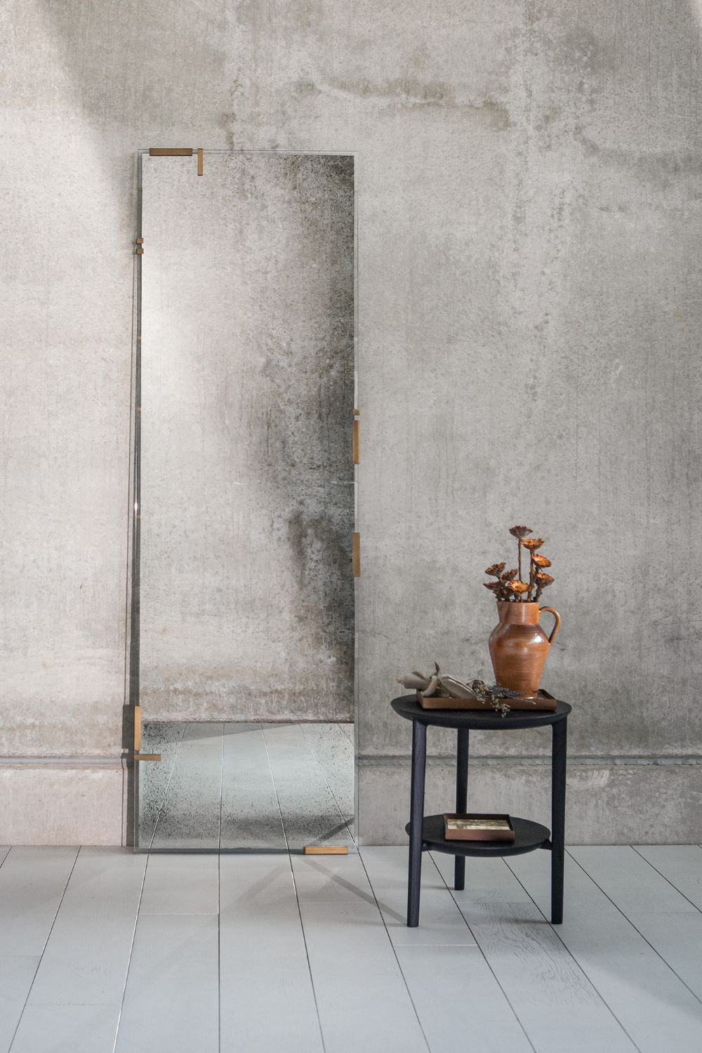   Circular Tiered Black Oak Side Table | Oroa.com