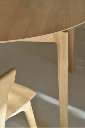   Oak Extendable Round Dining Table | Oroa.com